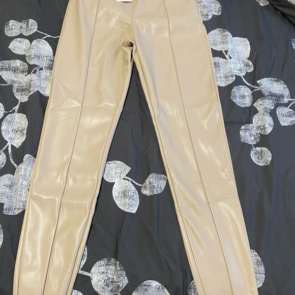 Beautiful faux leather pants from Misguided US! Brand new with tags. - Picture 5 of 8